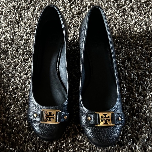 *Like New* Tory Burch Wedge Heels - Picture 1 of 4